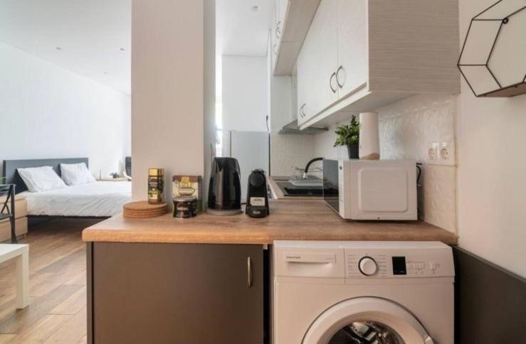 So36 Filoxenia Place Like In Kolonaki- Close To Athen's Center & Metro Station Apartment Athen