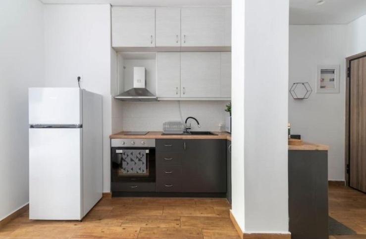 So36 Filoxenia Place Like In Kolonaki- Close To Athen's Center & Metro Station